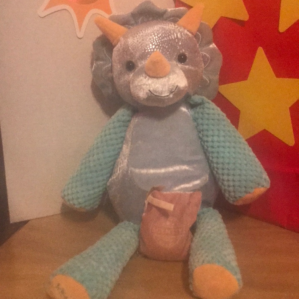 Scentsy Buddy with scent pak (simply vanilla)